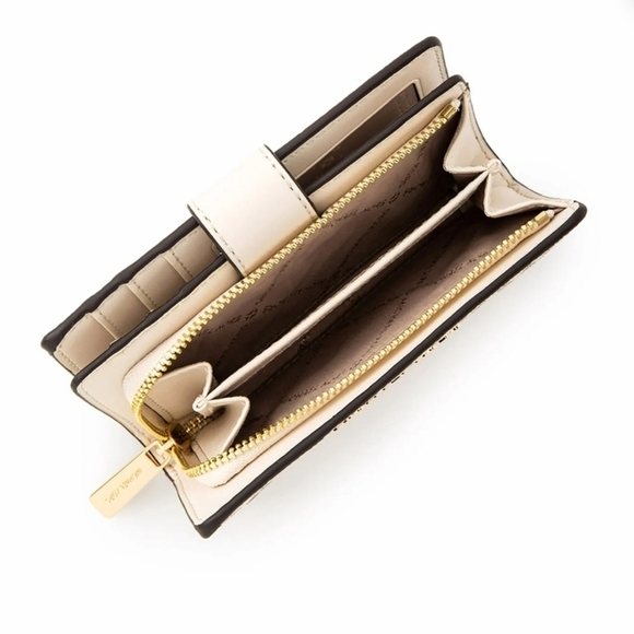 Michael Kors Medium Wallet: Light Cream Multi, 5.25×3.5×1.25, NWT - Picture 4 of 6